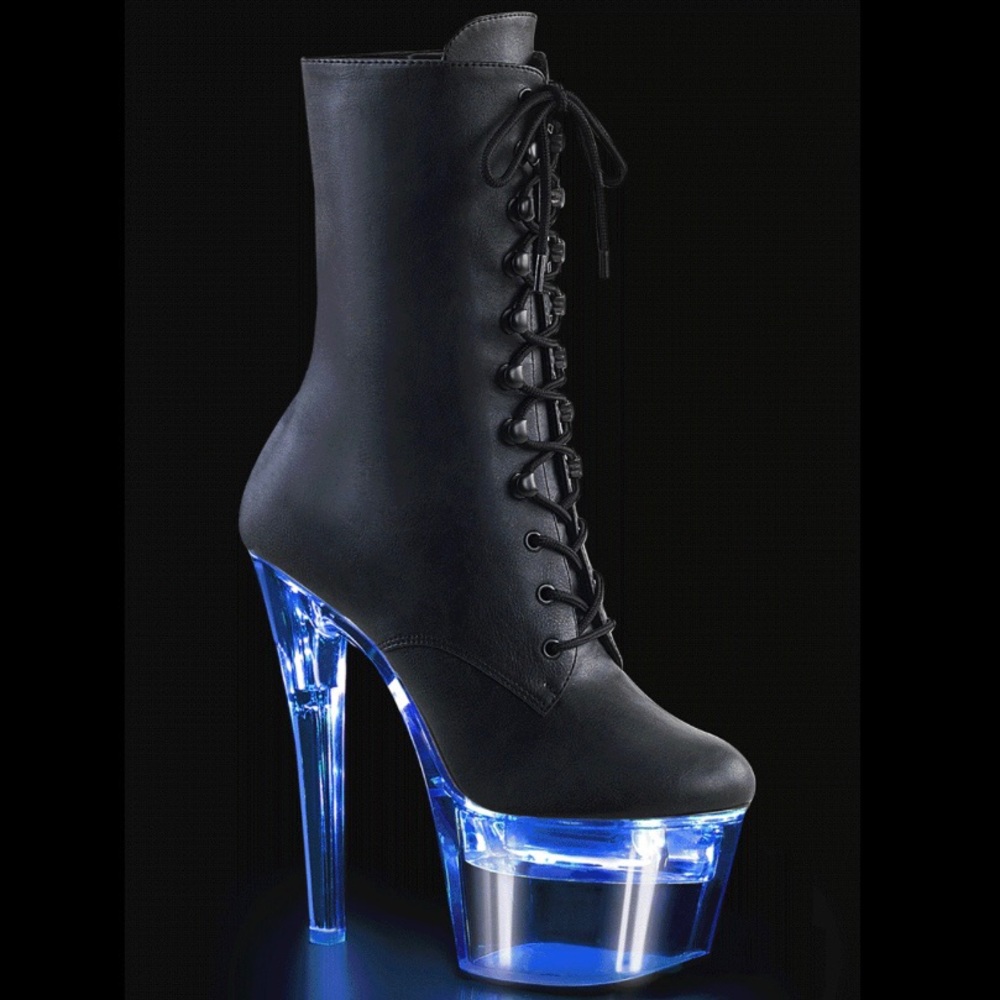 Pleaser FLASHDANCE-1020-7 7in Platform Boot - Size 8 WITH FREE VELVET COVERS